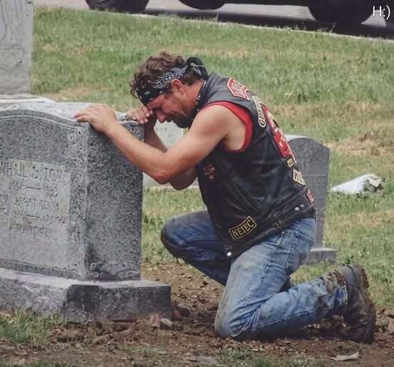 A mysterious biker visited my late wife’s grave every Saturday at exactly 2 PM, sitting silently by her headstone for an hour before disappearing again. For months I watched, confused and angry, until the truth behind his quiet devotion shattered everything I thought I knew about her life.