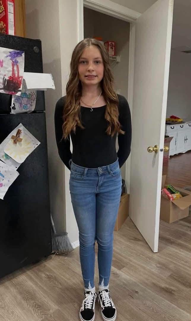 14-year-old teenager passed away after putting lamp on her …𝗦𝗲𝗲 𝗺𝗼𝗿e